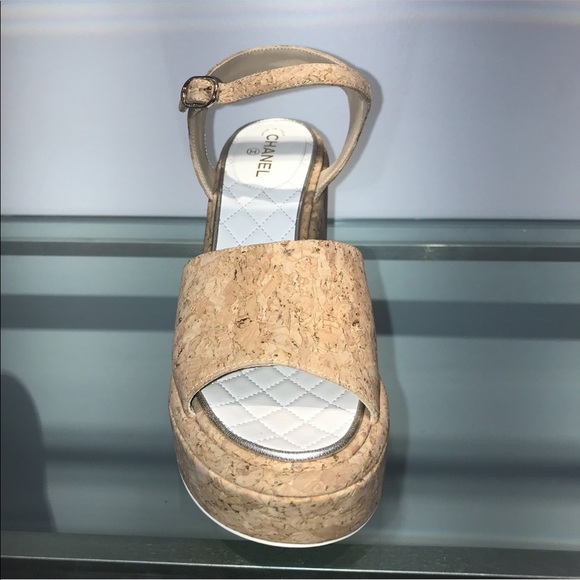 CHANEL Cork Wedge - Picture 3 of 8